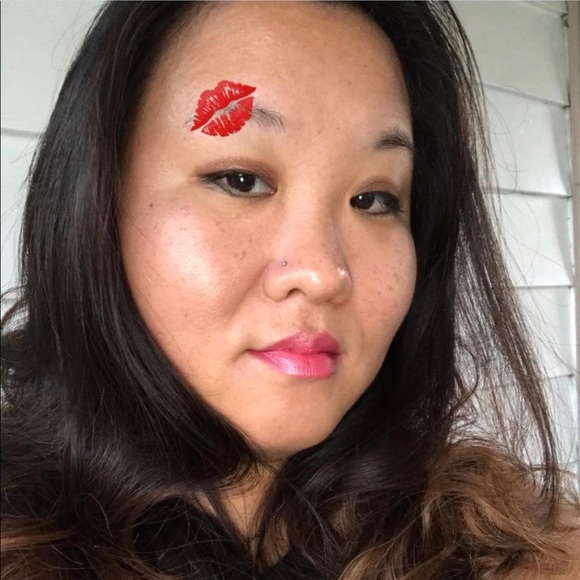 Meet your Posher, Sara - Picture 2 of 2